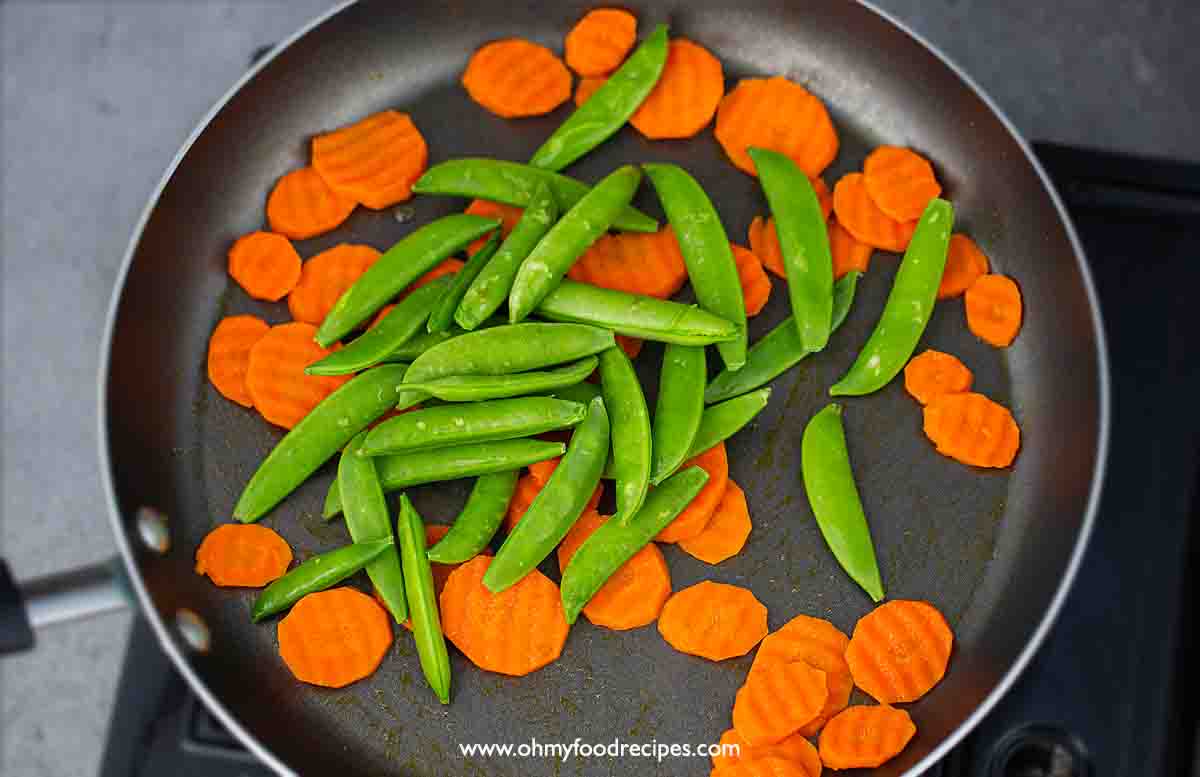 snap peas and carrot in the pan stir fry