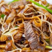 beef chow ho fun or gon chow ngau ho (乾炒牛河)