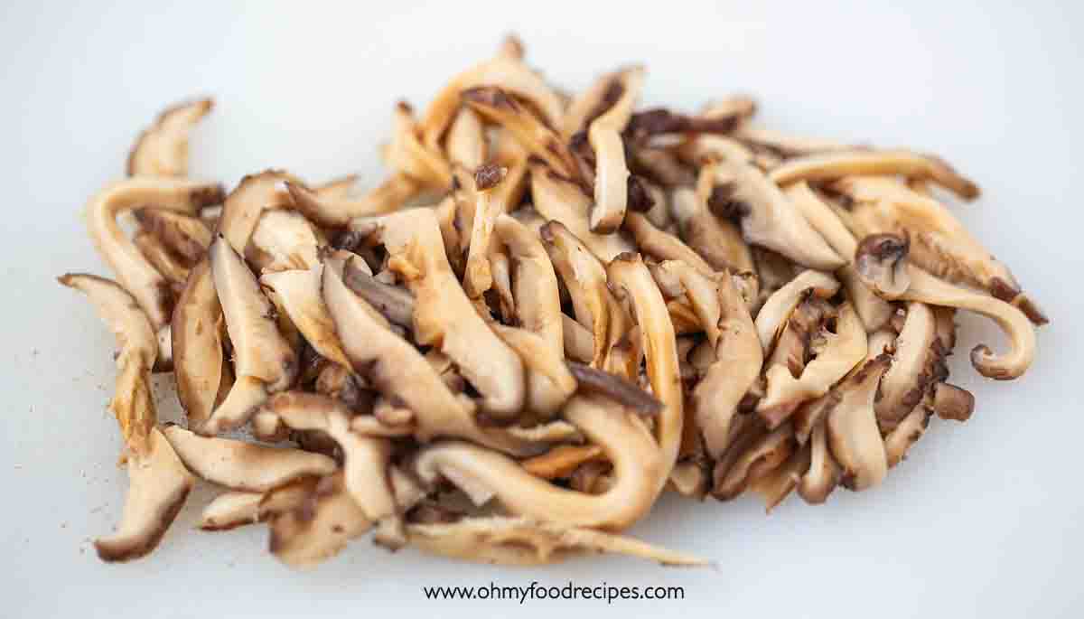 soaked shiitake mushrooms cut into strips